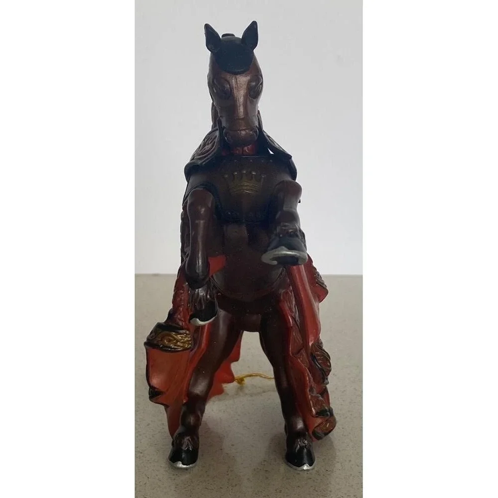 2007 Papo 39920 King of Knights‎ Horse Red 5" Figure - Picture 4 of 10